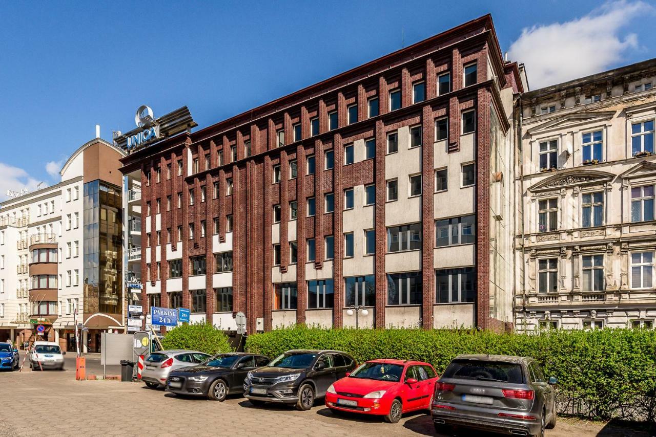 Sleepway - Red Metro Apartment